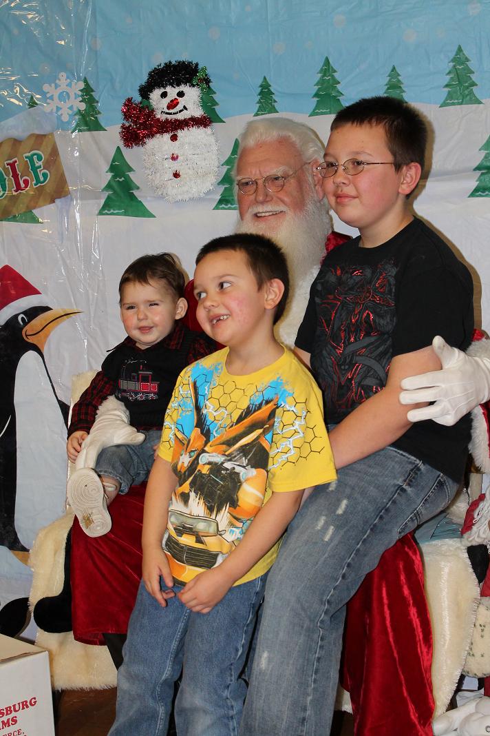 2012_kids_christmas_party_86